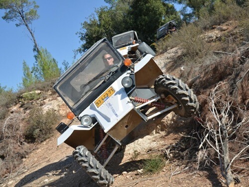 מצוק טיולי שטח